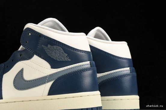 BQ6472-414 BQ6472-414 Blue Jordan  Mid Air  1 French 0104